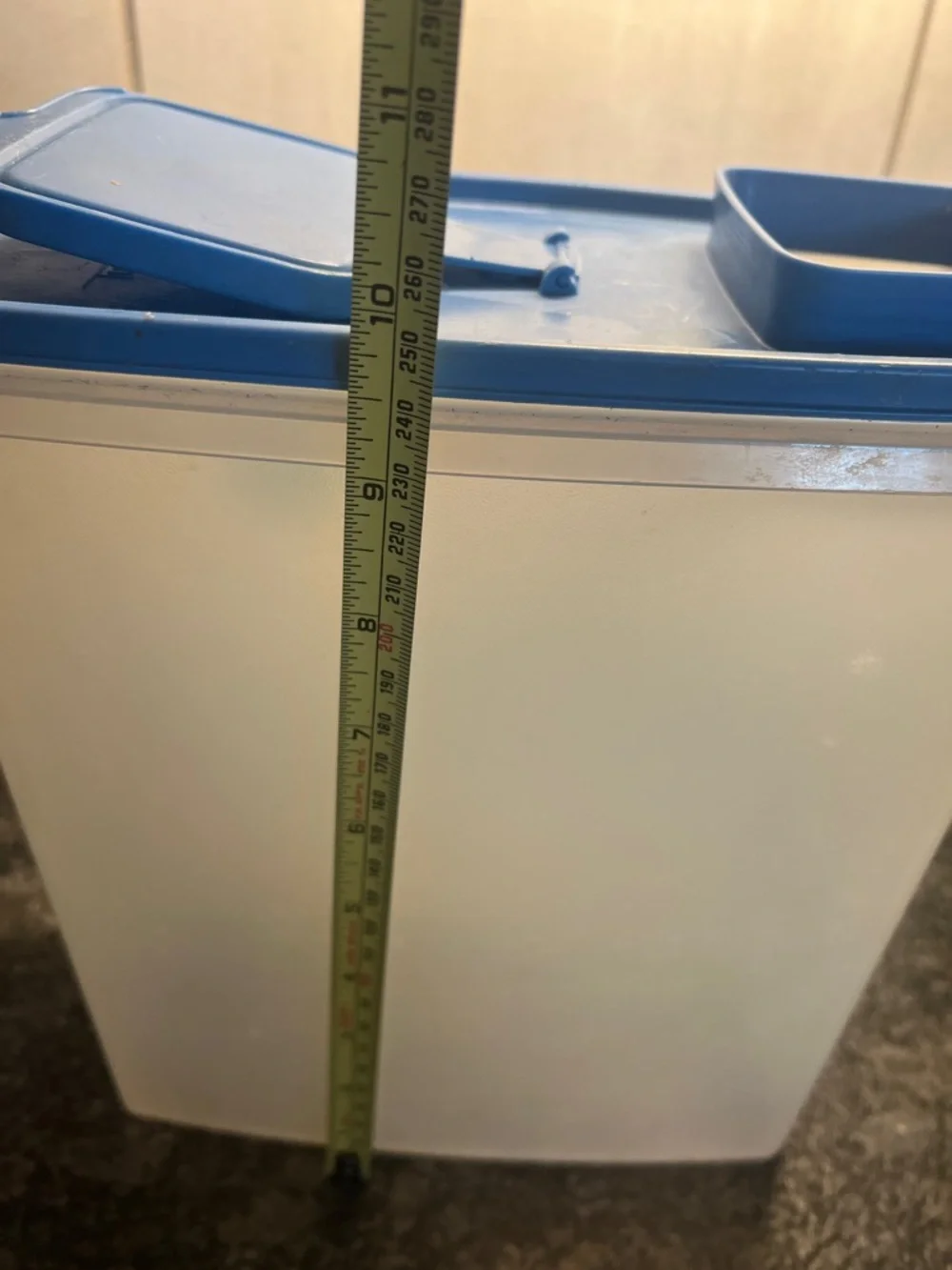 Vintage Tupperware Pour N Store Airtight Cereal Container. Blue lid. 10” tall.